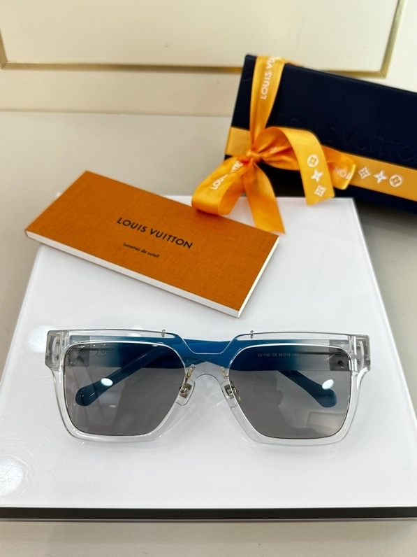 Louis Vuitton Sunglasses ID:20230516-111